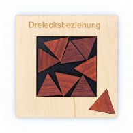 Skládanka trojúhelníky, Dreiecksbeziehung