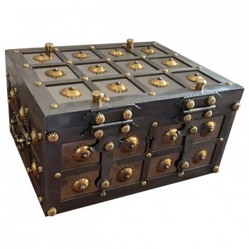 Iron Box